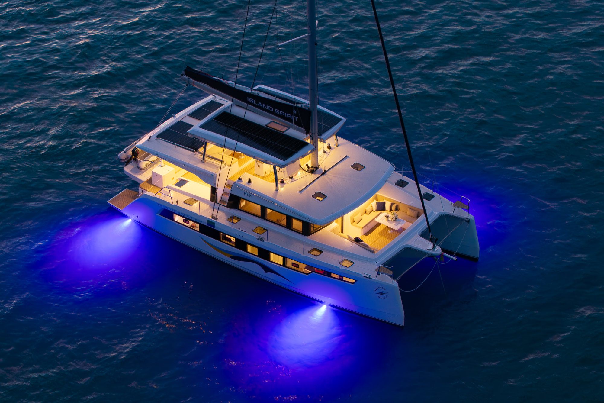 Island Spirit 525e